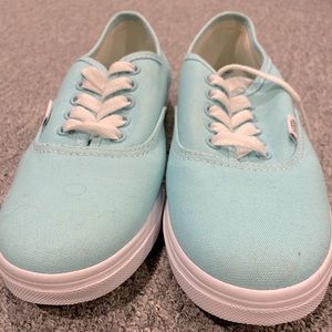 Vans Low Top Sneakers